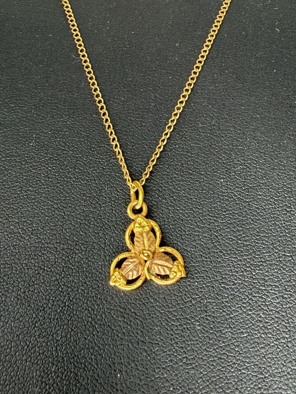 Vintage Landstroms Black Hills Gold Pendant Necklace Leaf Trio 14K Dainty